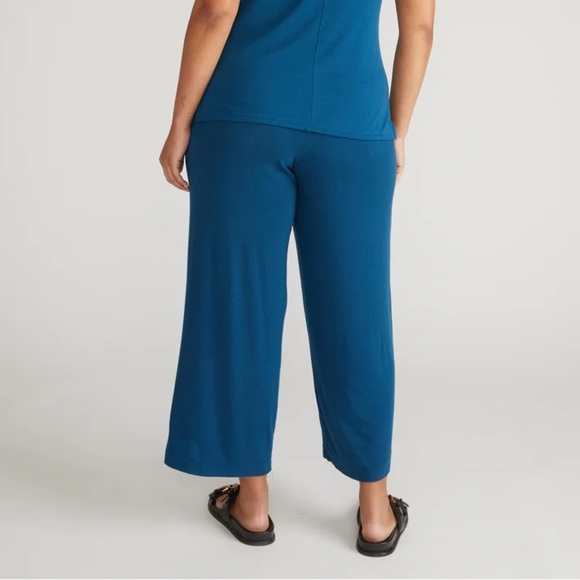 Universal Standard TravelKnit Wide Leg Pants in Blue Teal Size XS or 10-12 - Picture 3 of 14